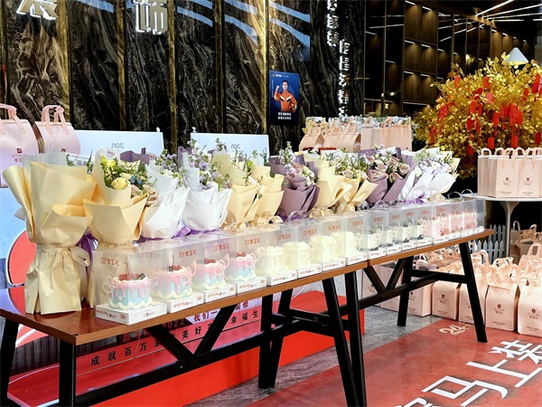 昌禾裝飾·女神節(jié)特輯｜以花為禮，以甜為伴，致敬每一位發(fā)光的你